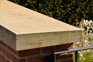 Gärten der Welt Englischer Garten Berlin Mauerabdeckungen und Abdeckplatten aus Seeberger Sandstein von TRACO