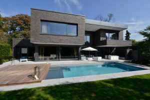 Villa Krieg Mönchengladbach Bodenplatten Kohlplatter Muschelkalk edelgrau fein gekordelt (9)